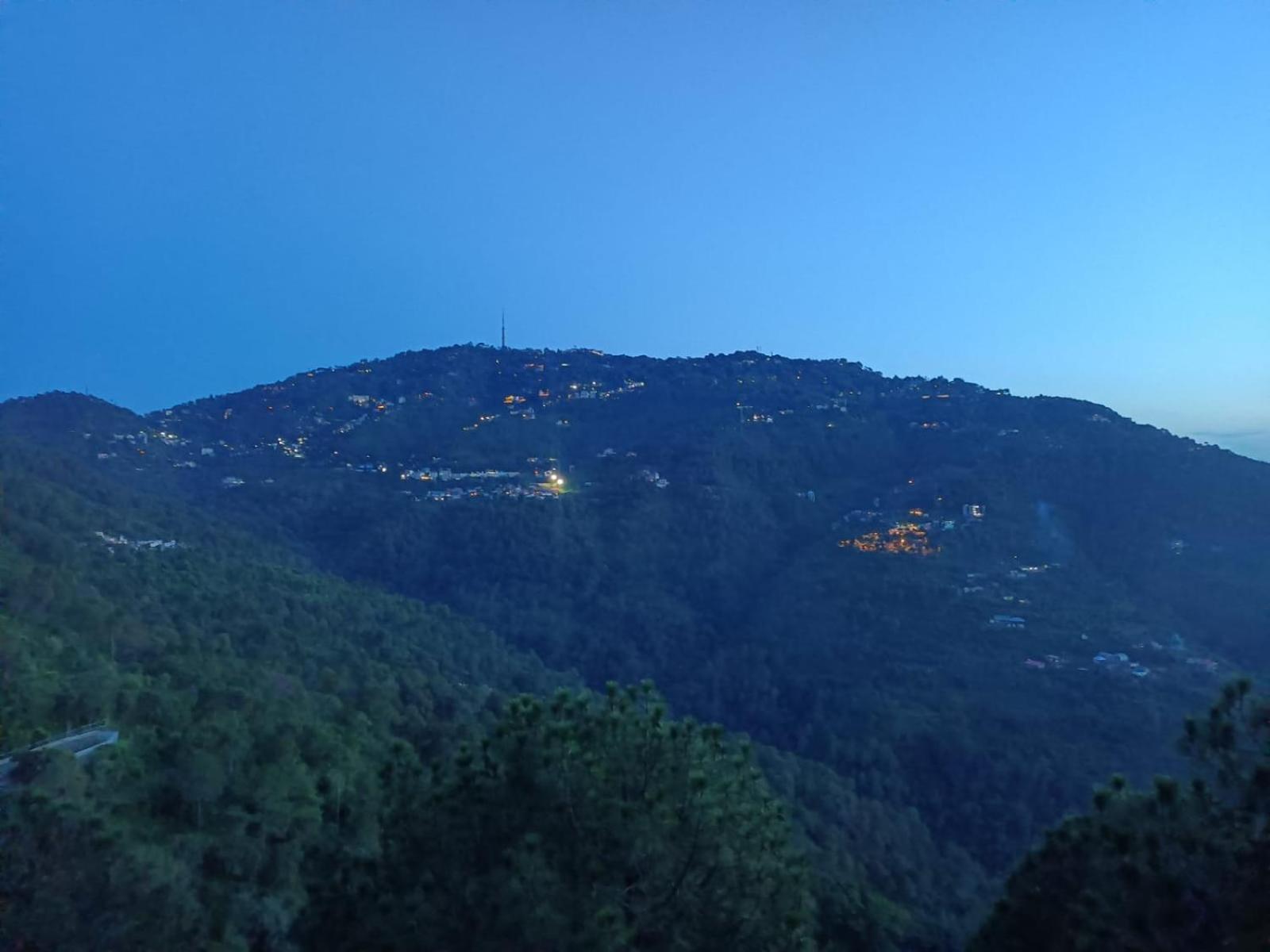 The Heritage Home Kasauli I Pine View Serviced Villa I Best Seller I Vacations I Family Events I Sky Bonfire I Kasauli By Exotic Stays Eksteriør billede