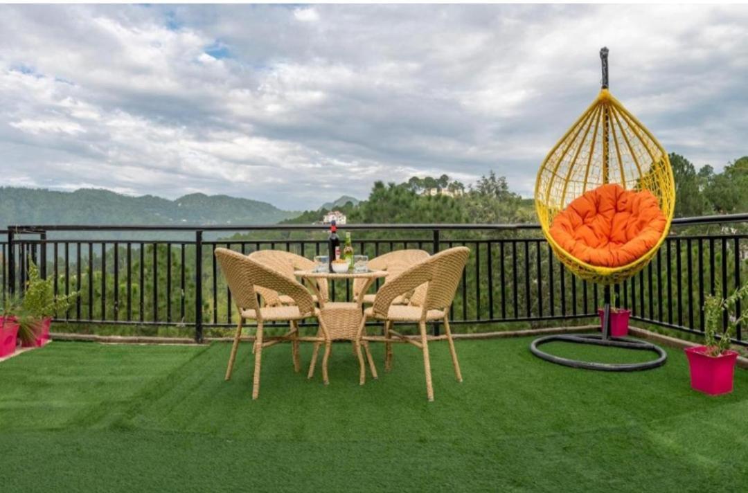 The Heritage Home Kasauli I Pine View Serviced Villa I Best Seller I Vacations I Family Events I Sky Bonfire I Kasauli By Exotic Stays Eksteriør billede